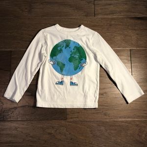 Gap Kids Long sleeve 4T white with world